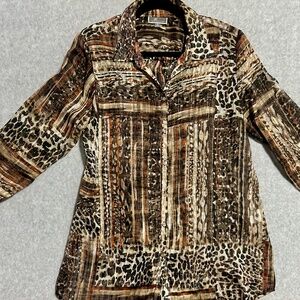 🚨 SOLD 🚨 JM Collection Womens M Button Up Animal Print Blouse